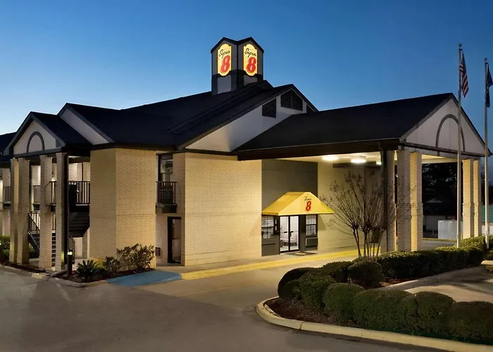 Super 8 By Wyndham Ruston